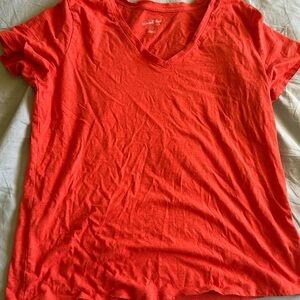 Universal Thread Women's Bright Red V-Neck Tee